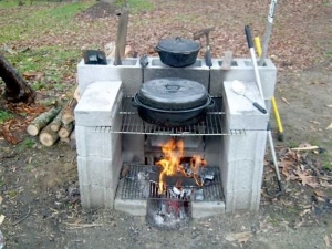 Build a barbecue with cement blocks 1